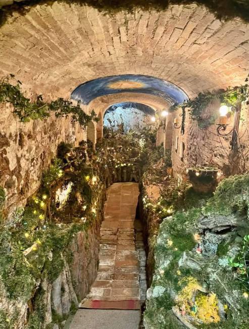 Presepe dell'Angelo in cantina del 700 ed altri Presepi